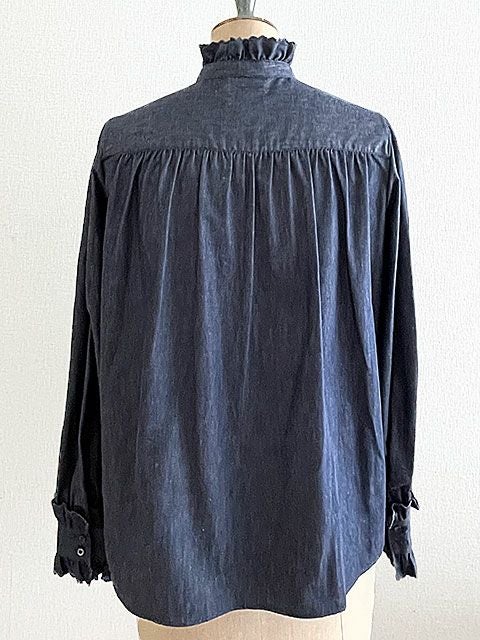 新品タグ付 Rirandture スカラ刺繍ブラウス ネイビー Rirandture - 新品タグ付 Rirandture スカラ刺繍ブラウス ネイビーの