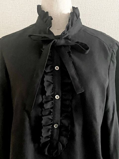 リネンスカラップ刺繍ブラウス｜ユナヒカ