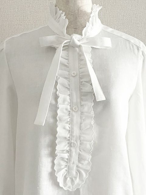 リネンスカラップ刺繍ブラウス｜ユナヒカ