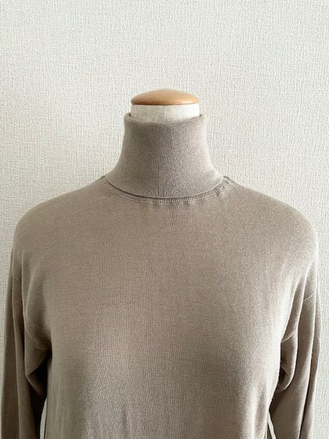 ハイゲージニット　タートルネック｜ユナヒカ