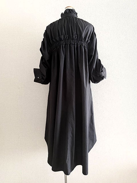 ギャザーワンピース チャコールブラック｜ユナヒカ